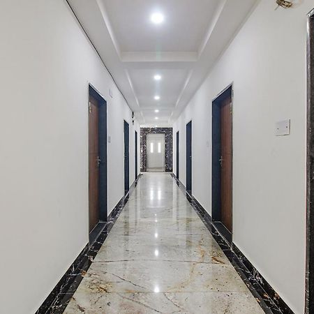 Fabhotel W Grand Suites - Nr Lanco Hills, Manikonda Hajdarabad Zewnętrze zdjęcie