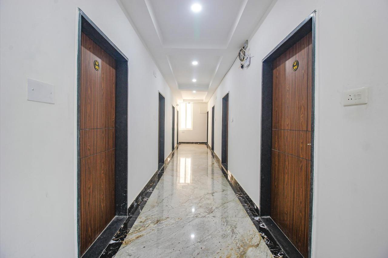 Fabhotel W Grand Suites - Nr Lanco Hills, Manikonda Hajdarabad Zewnętrze zdjęcie